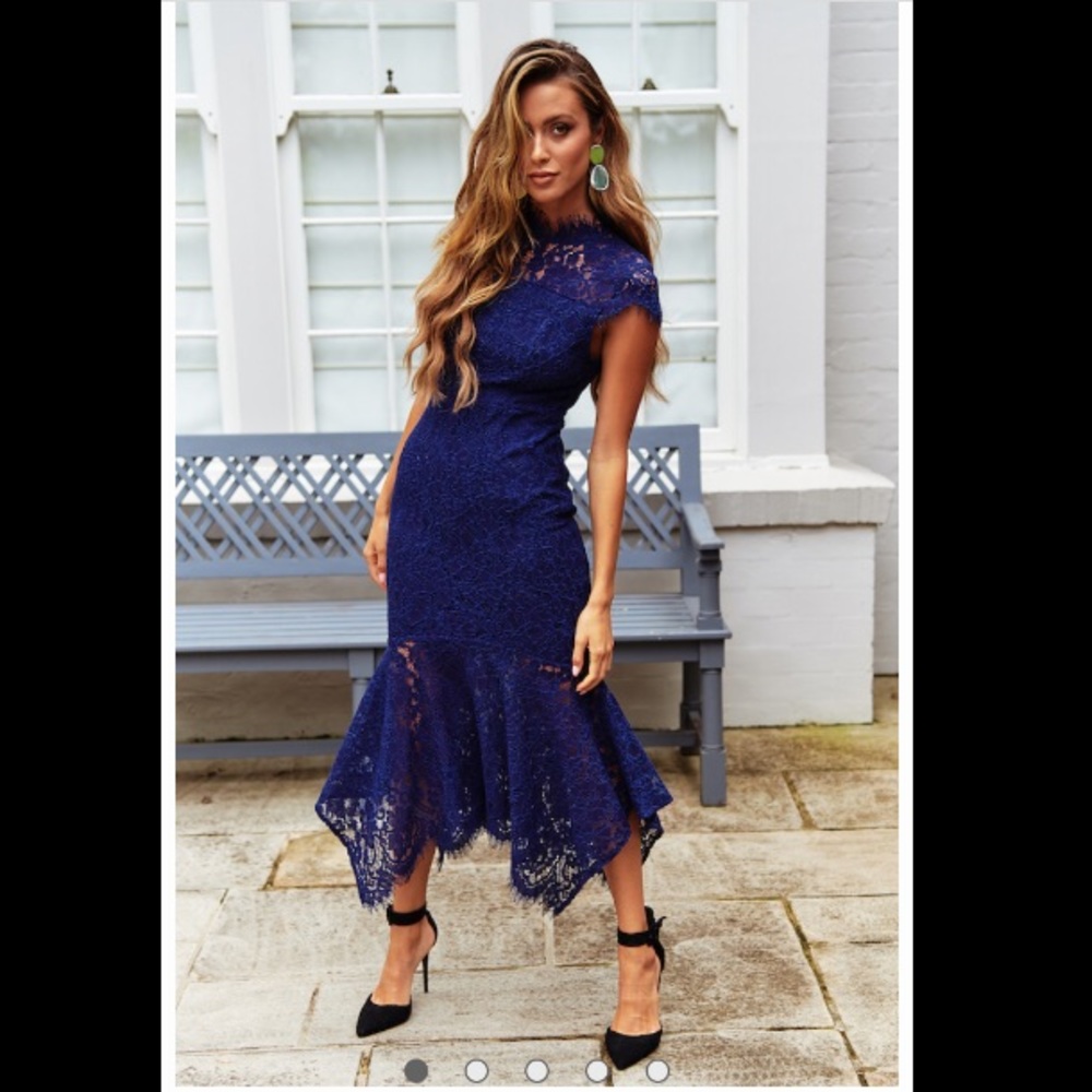 Hello Molly Shadow of a doubt Midi dress